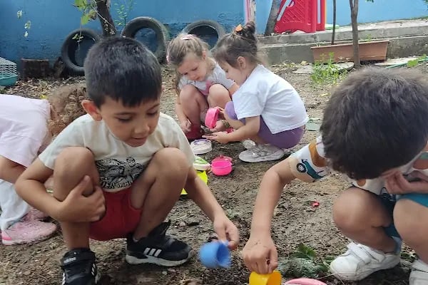 Özel Çayırova Şirinler Anaokulu - Resim 7