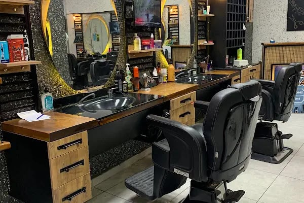 Saloon Turgay Erkek Kuaförü - Resim 8