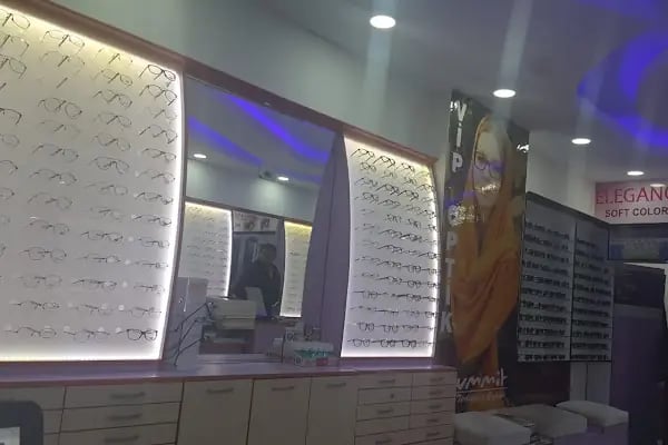 VİP GÖZLÜKÇÜM OPTİK - Resim 4