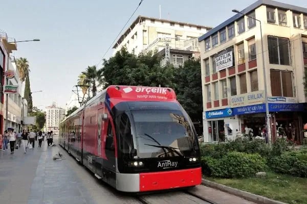 Doğu Garajı Tramvay Durağı - Resim 14
