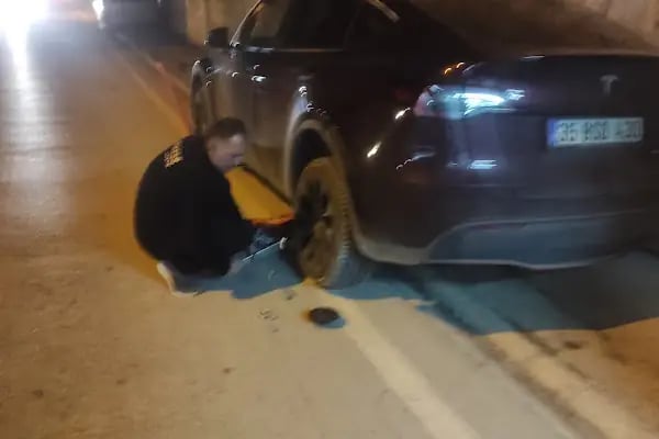 Engin Oto Lastik &amp;Oto Klima Servisi,İzmir oto Klima tamir gaz dolumu - Resim 12