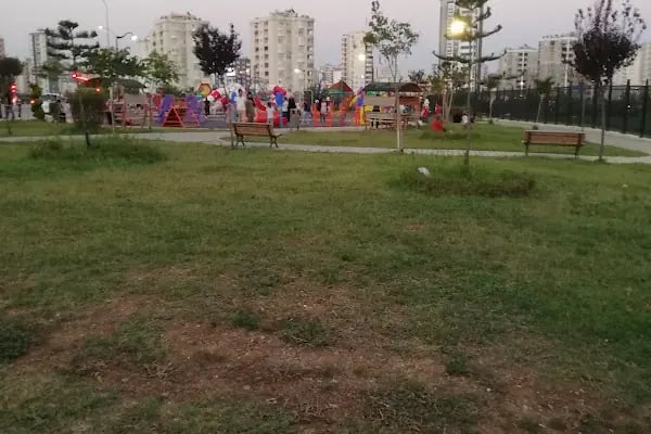 Şehit Serhat Sığnak parkı - Resim 1