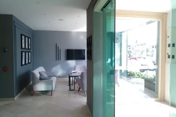 The Hotel 48 - Resim 7