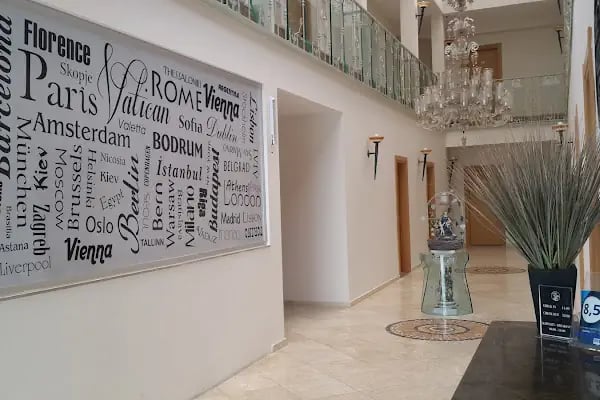 The Hotel 48 - Resim 14