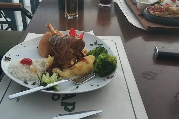 Landscape Bistro - Resim 8