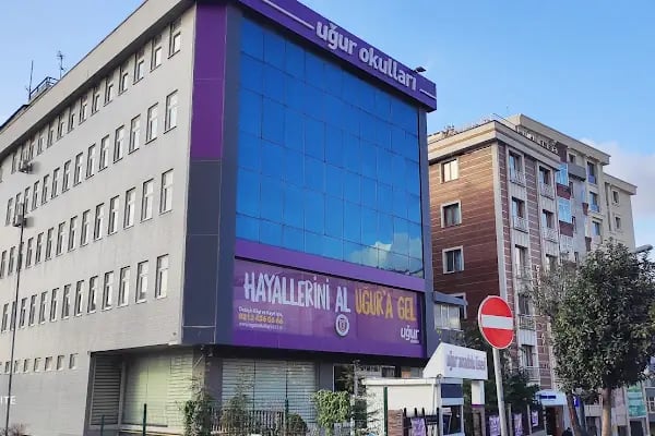 Uğur Okulları Bağcılar Anadolu Lisesi - Resim 1
