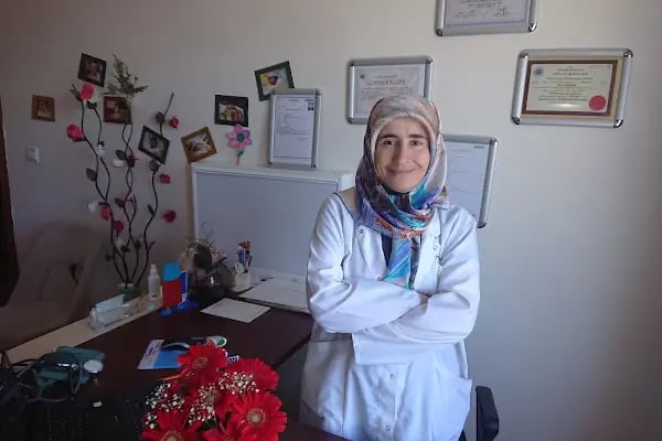 Prof. Dr. Ayşe ÇARLIOĞLU - Endokrinoloji ve Metabolizma Hastalıkları Uzmanı - İç Hastalıkları Uzmanı - Resim 4