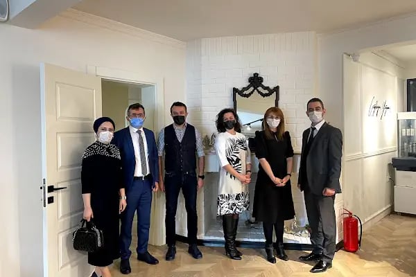 Doç. Dr. Çağlayan YAĞMUR Muayenehanesi - Resim 2