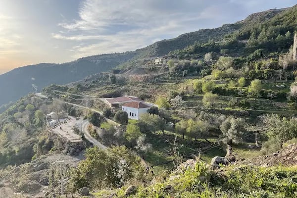 The Orthodox Church of the Great Martyr George - Resim 4