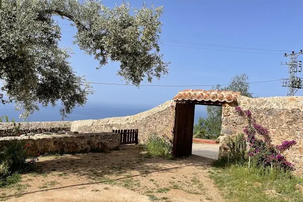 The Orthodox Church of the Great Martyr George - Resim 16