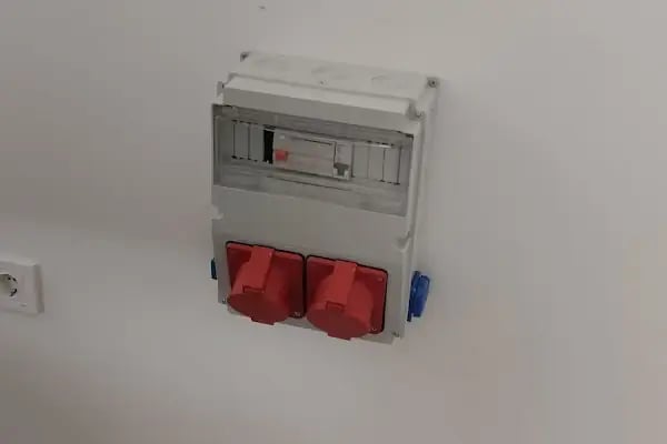 Karadeniz Elektrik - Resim 17