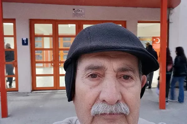Yusuf Hashacip Ortaokulu - Resim 4