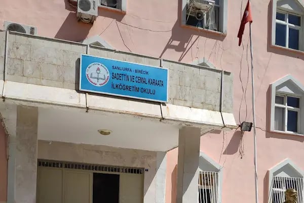 Sadettin ve Cemal Karaata Ortaokulu - Resim 2