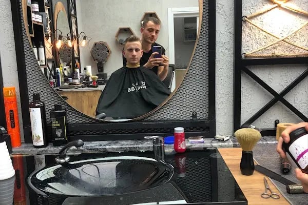 İlke hair studıo BARBER SHOP - Resim 3