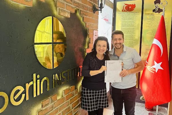berlin INSTITUT Yabancı Dil Okulları - Resim 4