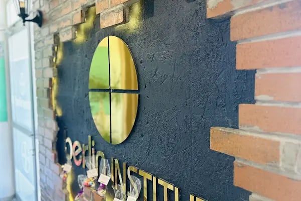 berlin INSTITUT Yabancı Dil Okulları - Resim 8