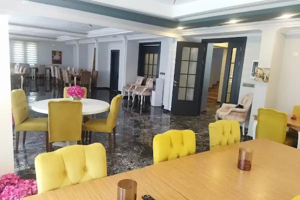 The Queens Suite Hotel - Resim 12