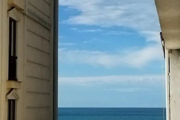 The Queens Suite Hotel - Resim 17