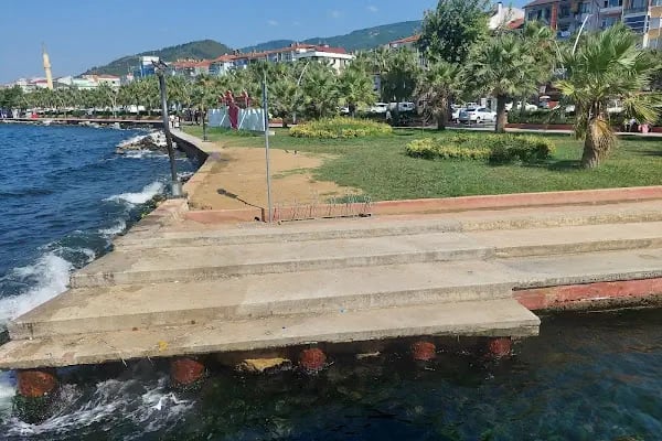 Karamürsel Sahili - Resim 3
