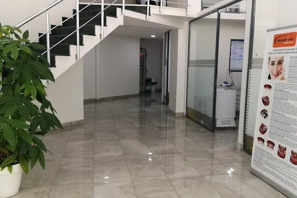 AvrupaDiş Ambarlı Ağız ve Diş Sağlığı Polikliniği - Resim 9