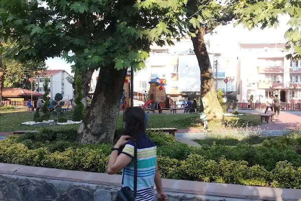 Gürsu Belediyesi Celal Bey Parkı - Resim 6
