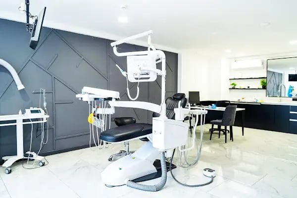 Touch Dent Ağız ve Diş Sağlığı - Resim 3