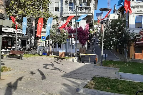Ömer Yılmaz Güven Parkı - Resim 17
