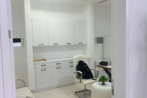 Dr.Murat ÜNLÜ - WESIA Klinik Fitoterapi, Ozon, PRP, Akupunktur, Hacamat, Sülük, Proloterapi - Resim 8