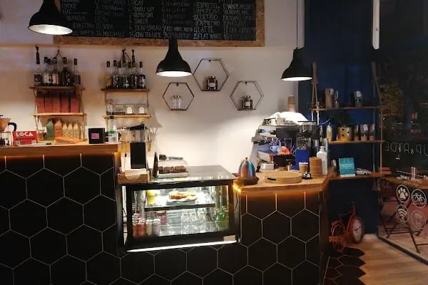 Cup Coffee Bakery - Resim 9