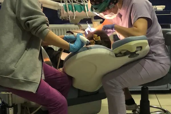 Hospitadent Bağcılar Diş Hastanesi - Resim 13