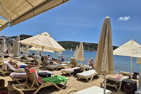 Queen Beach&amp;Pub - Resim 6