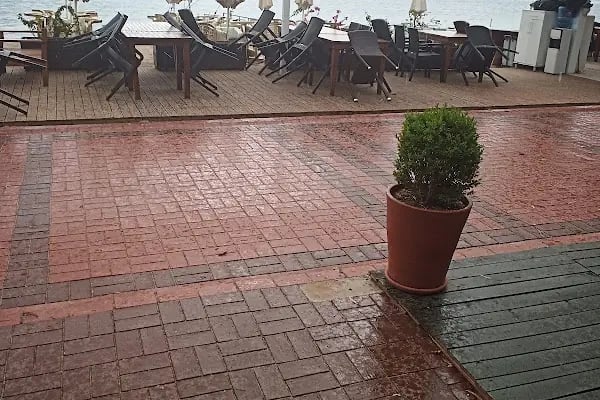 Queen Beach&amp;Pub - Resim 8