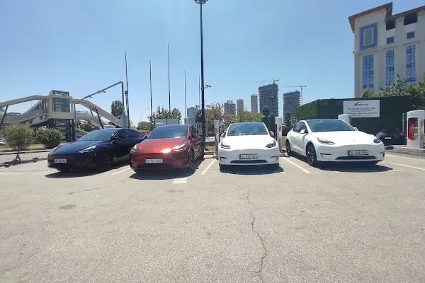 Tesla Supercharger - Resim 16