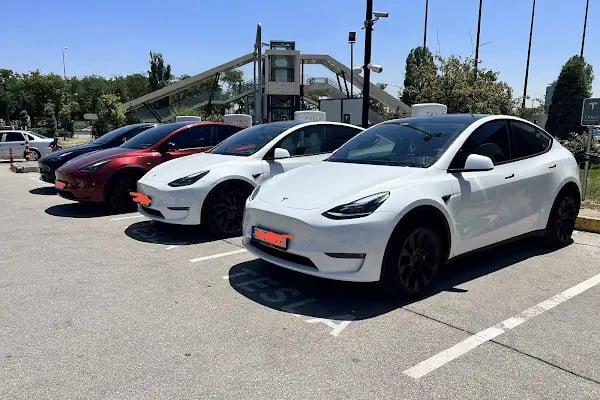 Tesla Supercharger - Resim 14
