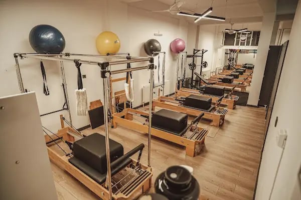 REFORMER COACH STUDIO - Resim 1
