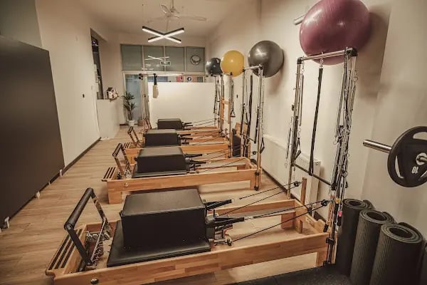 REFORMER COACH STUDIO - Resim 18