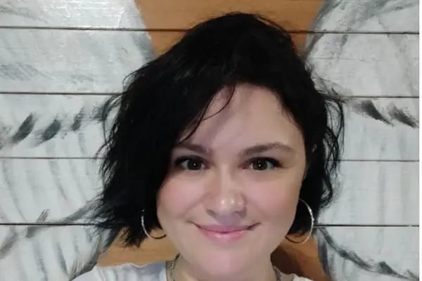 Dt. Nazlı Çam, Diş Hekimi - Resim 7