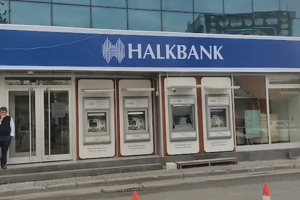 Halkbank Konya Şubesi - Resim 12