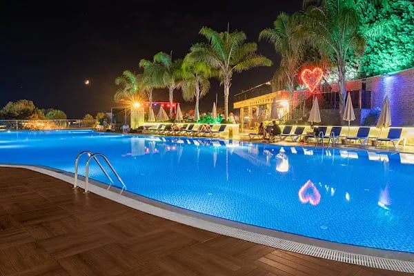 Michell Hotel - Resim 12