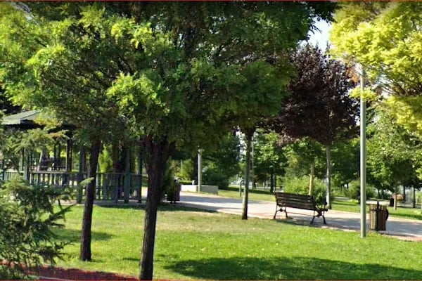 Aliya İzzet Begoviç Parkı - Resim 17