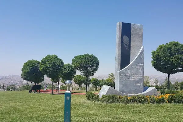 Aliya İzzet Begoviç Parkı - Resim 5