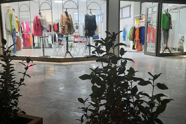 A'dan Z'ye Giyim Magazasi - Resim 1