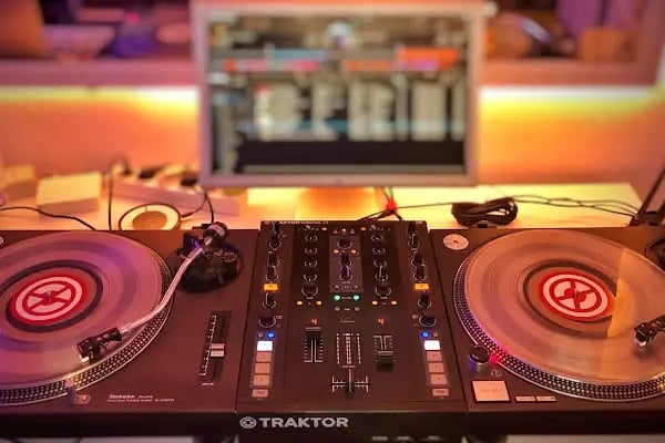 AudioWorkz Bodrum - Resim 10