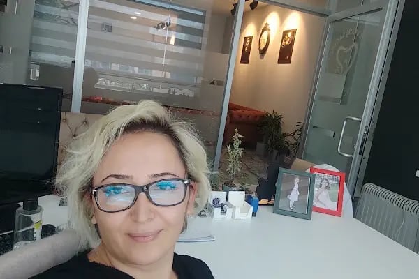 Dt. Nevin Eren, Diş Hekimi - Resim 7