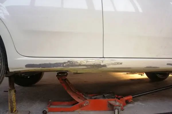 Süvariler Oto Servis Kaporta Mekanik Boyasız Onarım - Resim 12