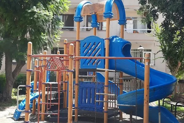Yönet Çocuk Parkı - Resim 3