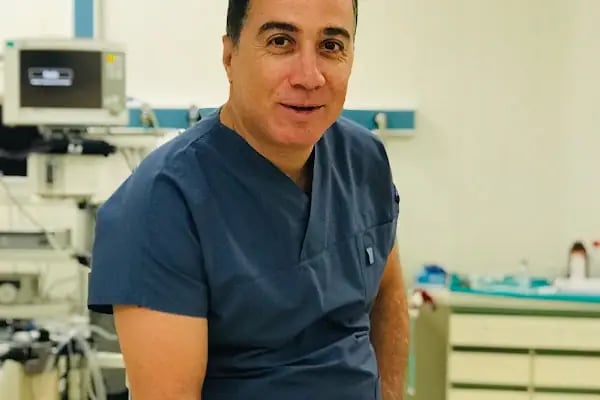İzmir Estetik Cerrahi Kliniği Dr. Tolgahan Alpaydın | Meme Büyütme | Burun Estetiği | Liposuction | - Resim 18