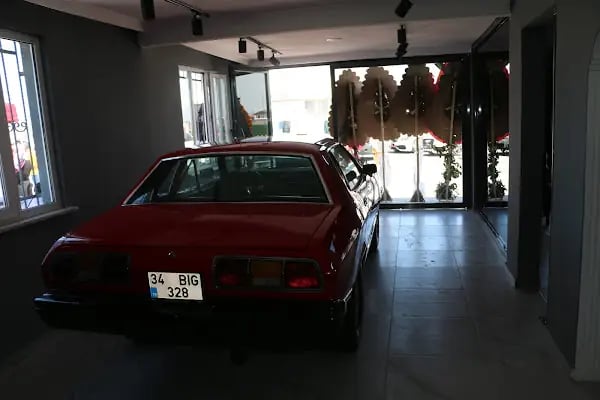 AutoTürk Oto Galeri - Resim 9