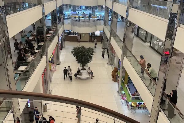 Zafer Plaza Alışveriş Merkezi - Resim 11