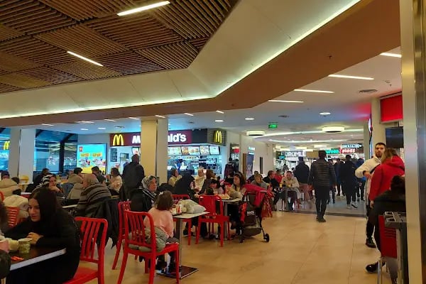 Zafer Plaza Alışveriş Merkezi - Resim 3